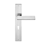 Riflesso  Handle on Plate in Matt Black